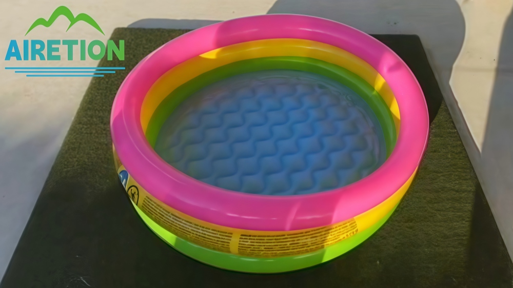 Piscine gonfiabili: giochi d'acqua sicuri, colorati e divertenti per neonati e bambini piccoli
