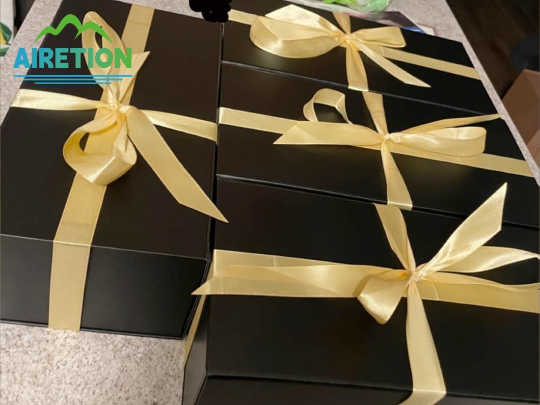 Progetto di confezione regalo pieghevole personalizzata di alta qualità per un cliente statunitense.