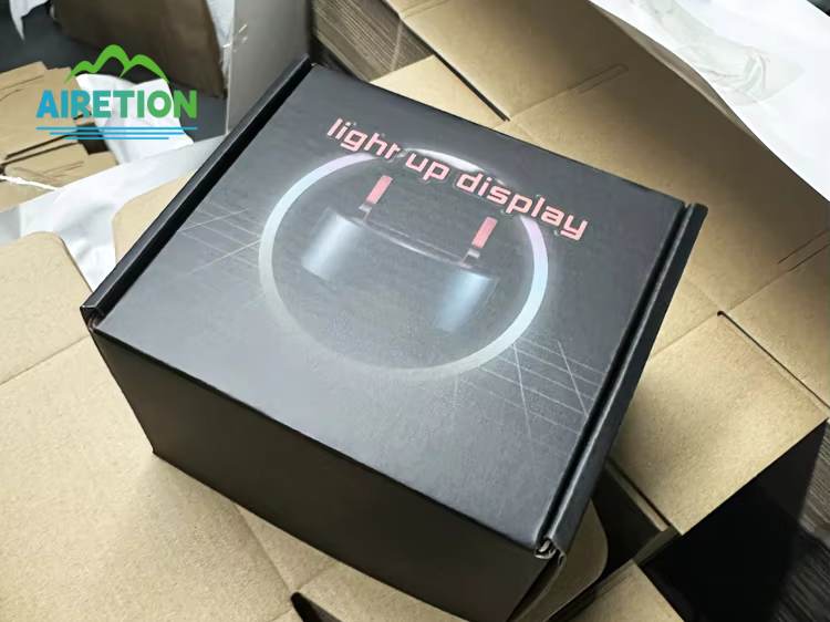 Scatole di cartone ondulato personalizzate per la spedizione di prodotti con display luminoso, realizzate per un cliente statunitense.