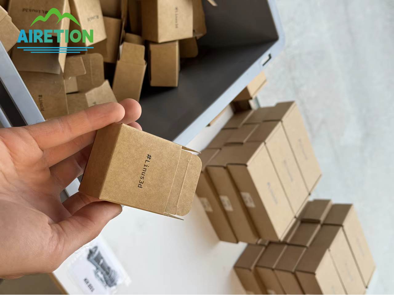Scatola di cartone ondulato Kraft personalizzata per un marchio francese | Presentazione della spedizione ricevuta dal cliente